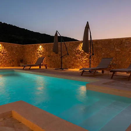 Lapidea Villa *